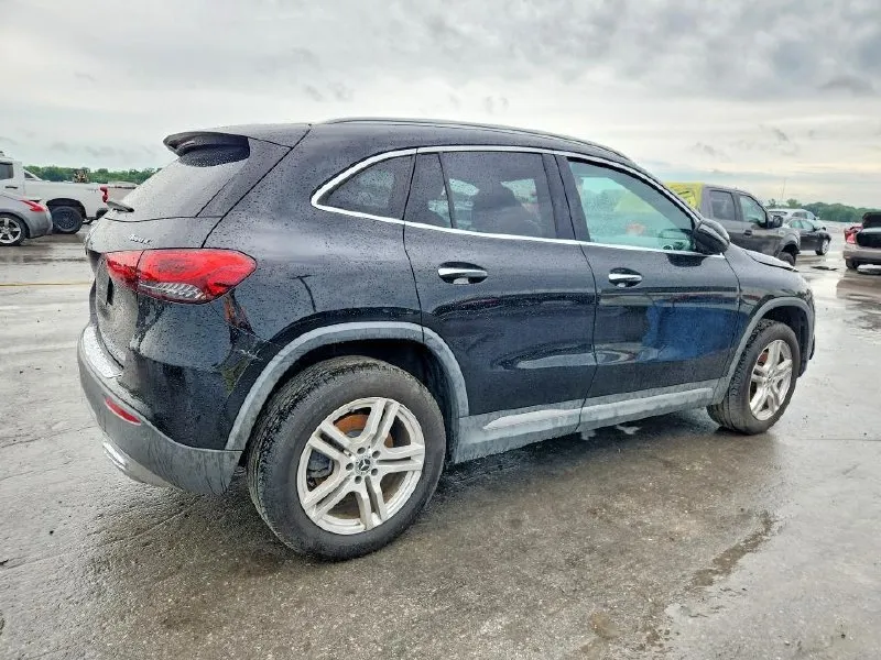 MERCEDES-BENZ GLA 250 4MATIC 2021