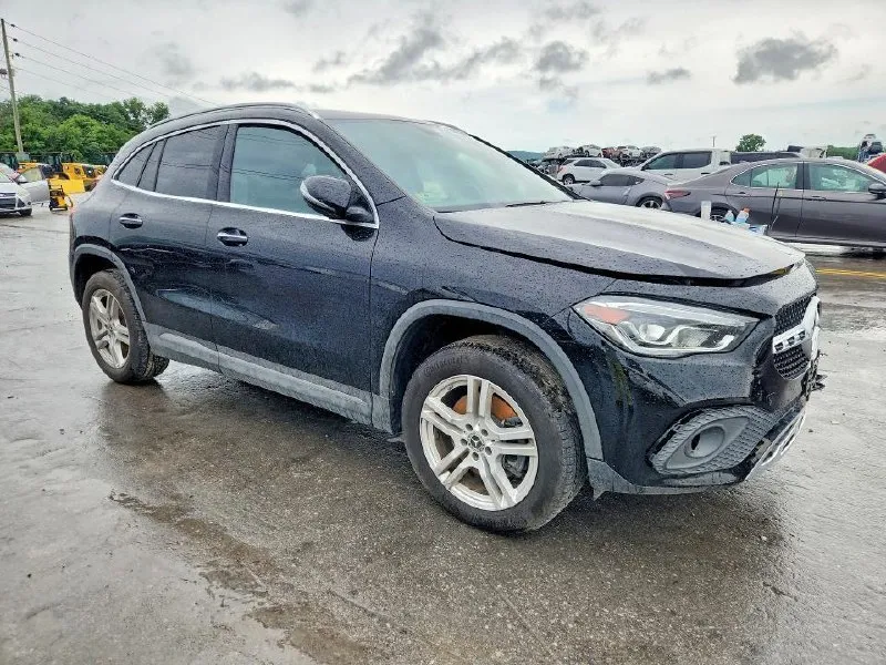 MERCEDES-BENZ GLA 250 4MATIC 2021