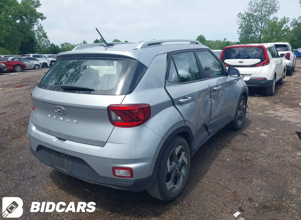 HYUNDAI VENUE 2023