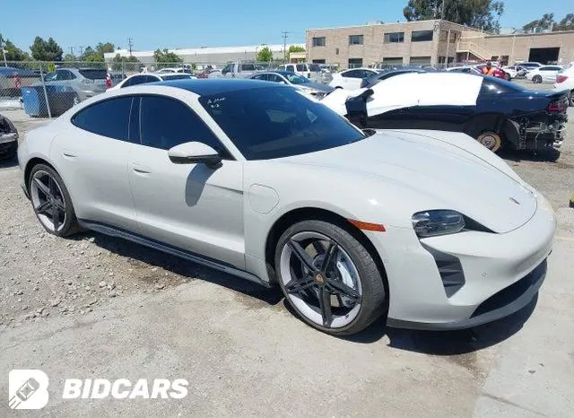 PORSCHE TAYCAN 2023