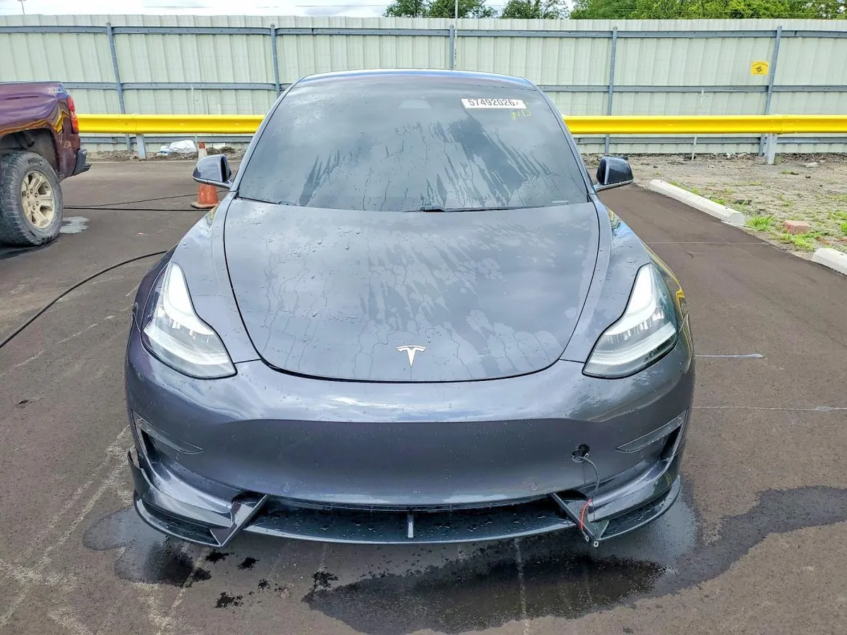 TESLA MODEL 3 2018