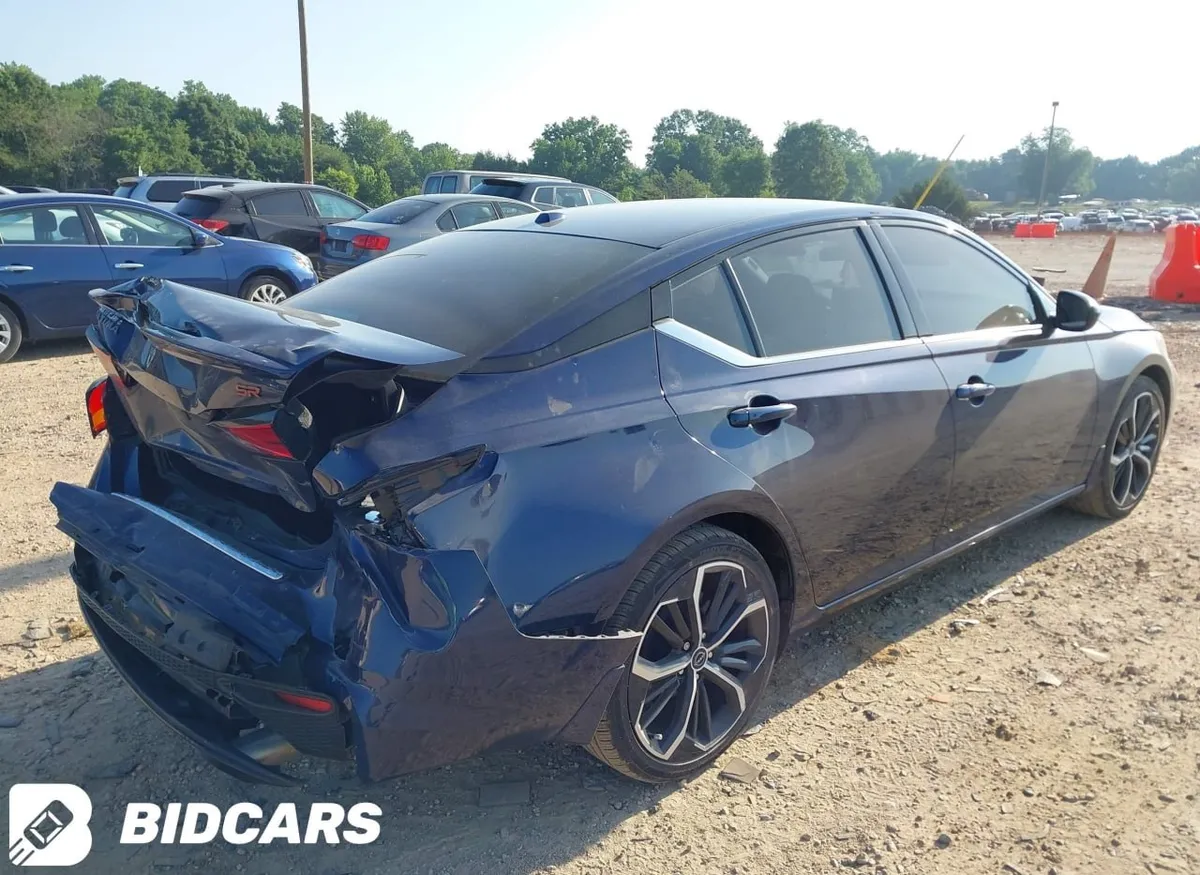 NISSAN ALTIMA 2023