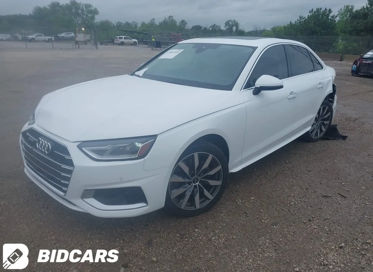 AUDI A4 2022