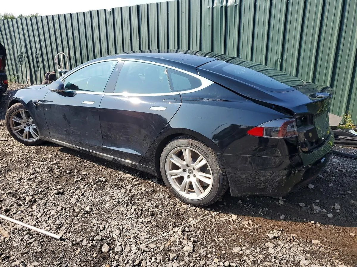 TESLA MODEL S 2021