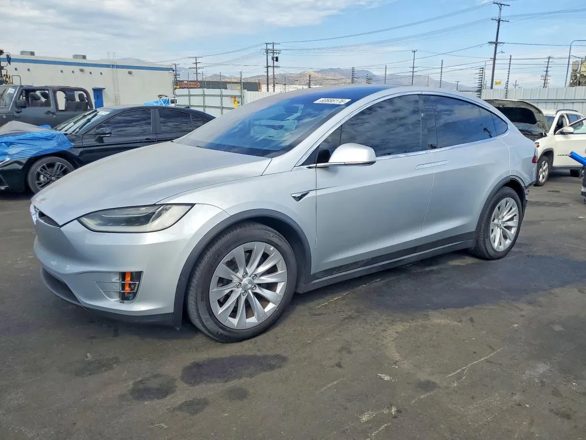 TESLA MODEL X 2018