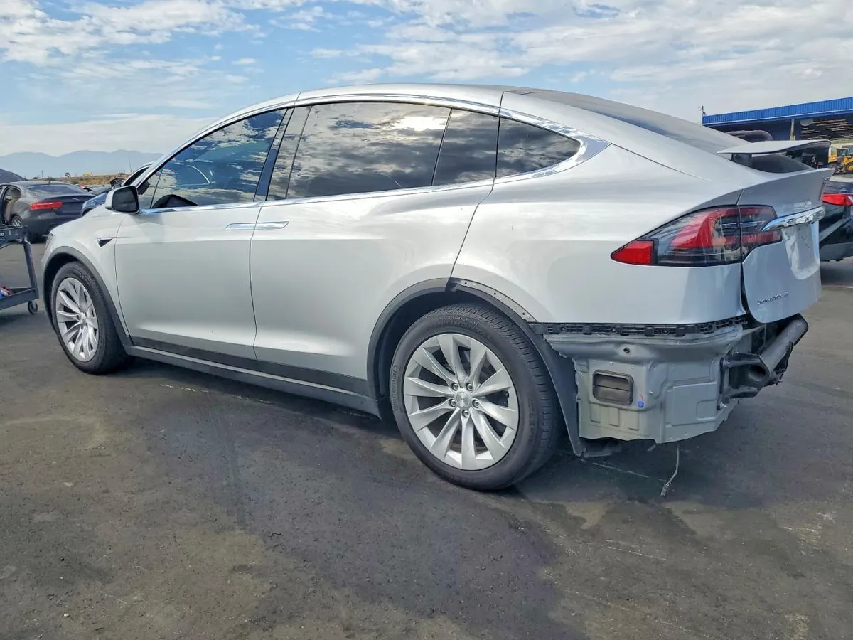 TESLA MODEL X 2018
