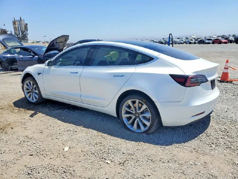 TESLA MODEL 3 2019