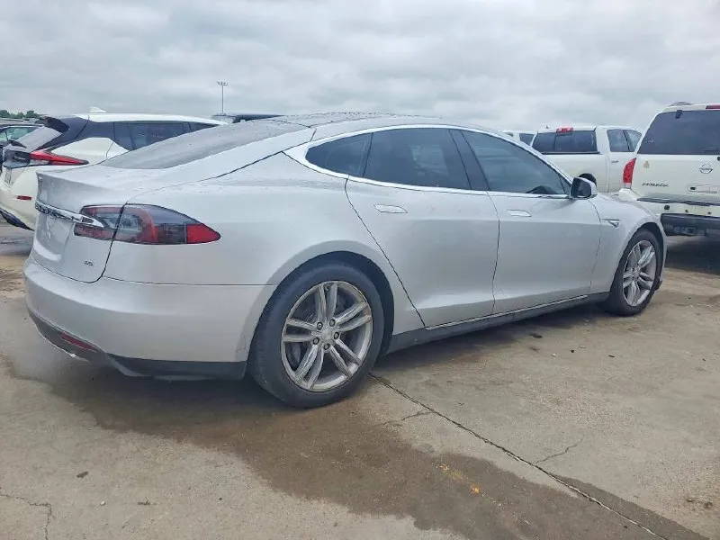 TESLA MODEL S 2013
