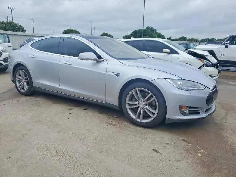 TESLA MODEL S 2013
