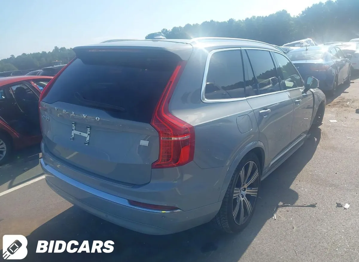 VOLVO XC90 T8 PLUS BRIGHT THEME 7-SEATER 2024
