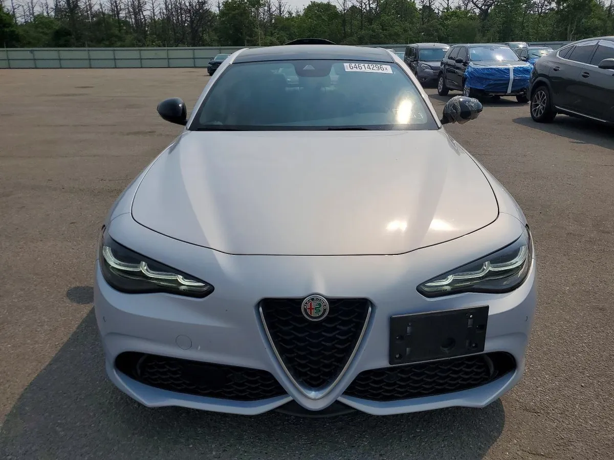 ALFA ROMEO GIULIA TI 2024