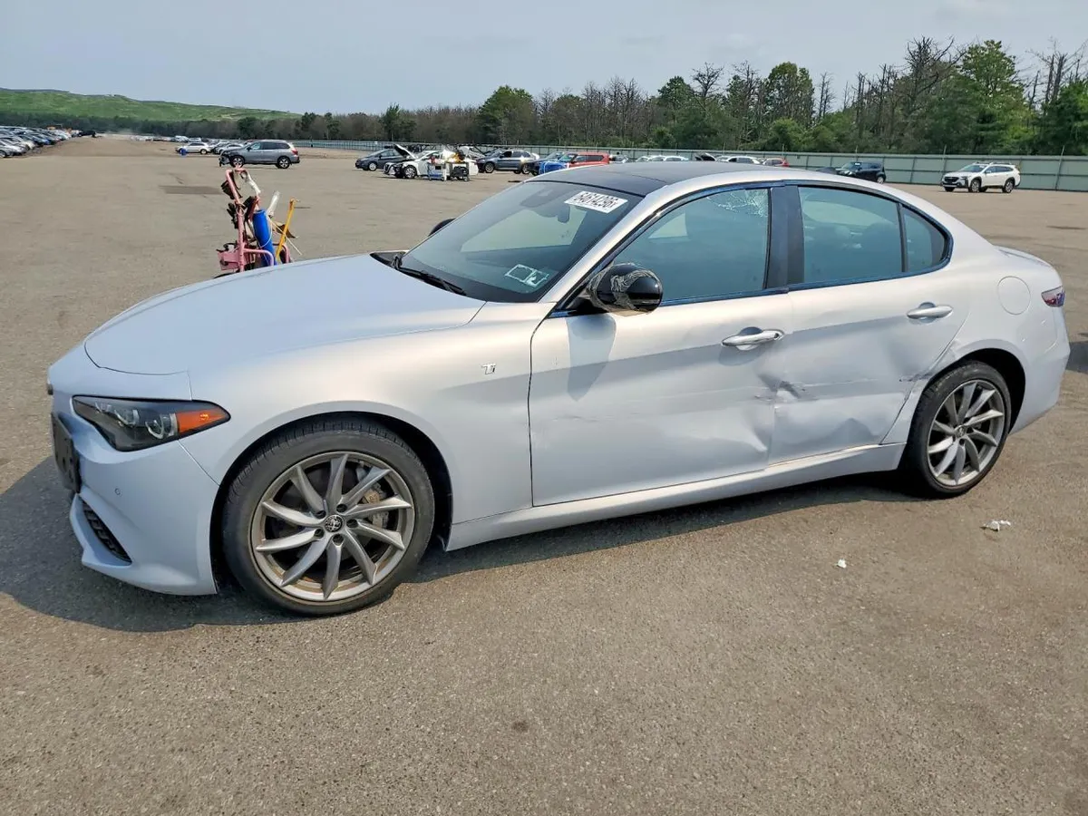 ALFA ROMEO GIULIA TI 2024
