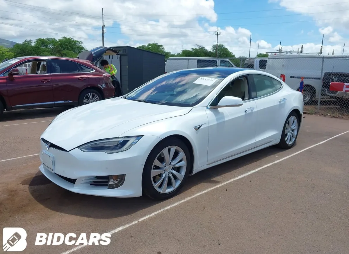 TESLA MODEL S 2016