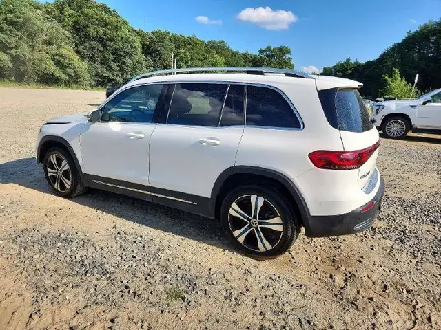 MERCEDES-BENZ EQB 300 4MATIC 2023