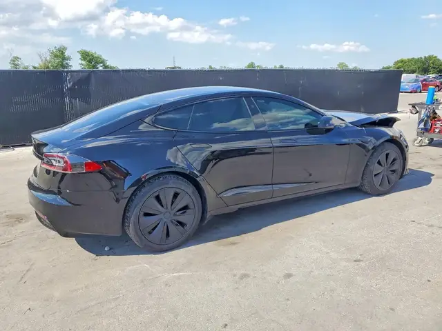 TESLA MODEL S 2021