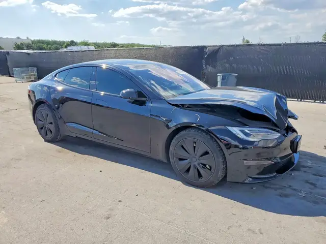 TESLA MODEL S 2021