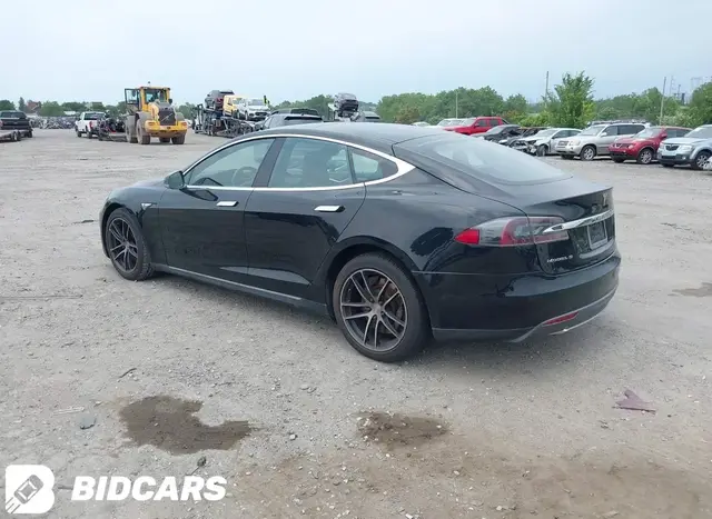 TESLA MODEL S 2015