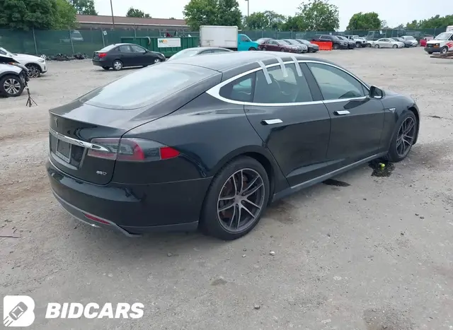 TESLA MODEL S 2015