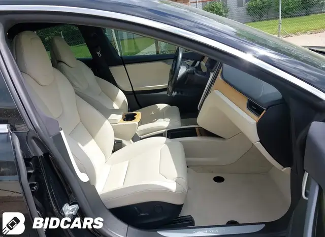 TESLA MODEL S 2019