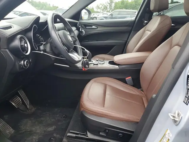 ALFA ROMEO STELVIO 2022