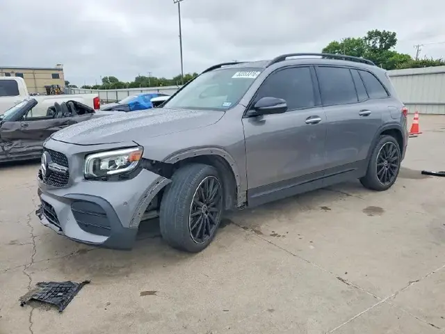 MERCEDES-BENZ GLB 250 2023