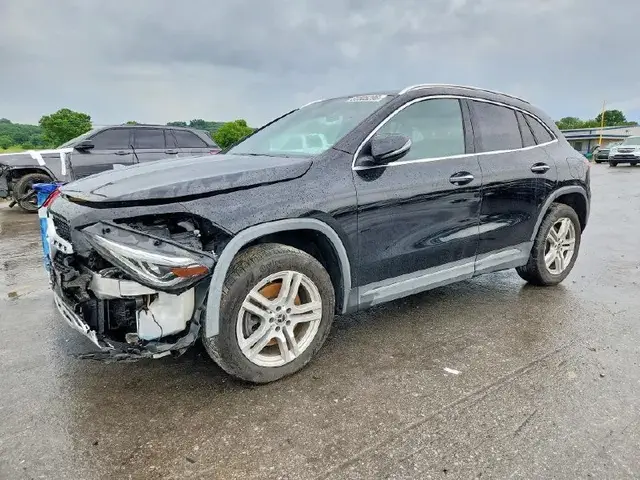 MERCEDES-BENZ GLA 250 4MATIC 2021