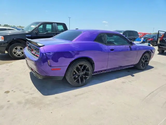 DODGE CHALLENGER SXT 2023