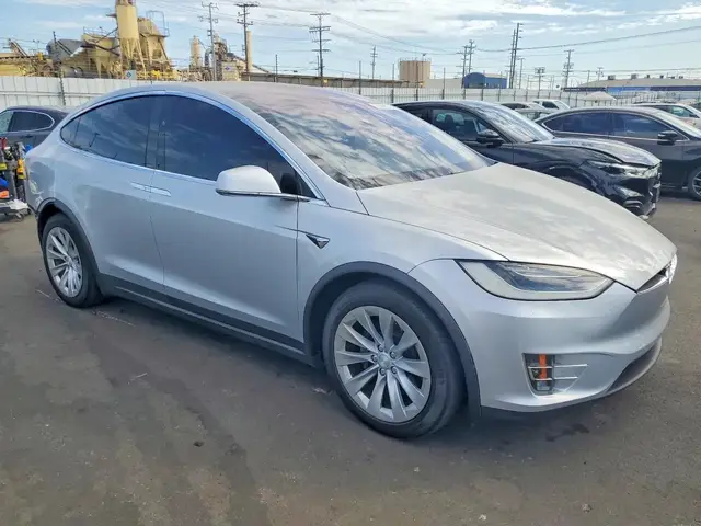 TESLA MODEL X 2018