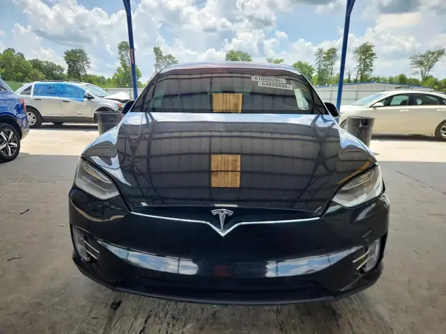 TESLA MODEL X 2016