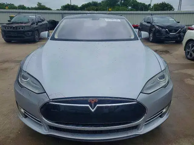 TESLA MODEL S 2013