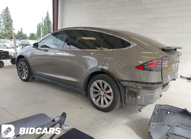 TESLA MODEL X 2016