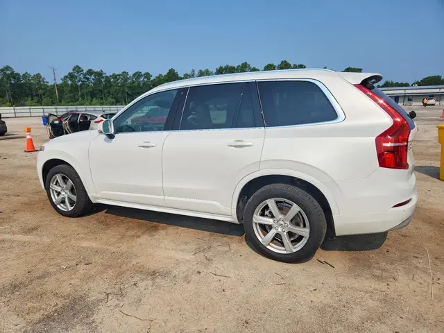 VOLVO XC90 2022