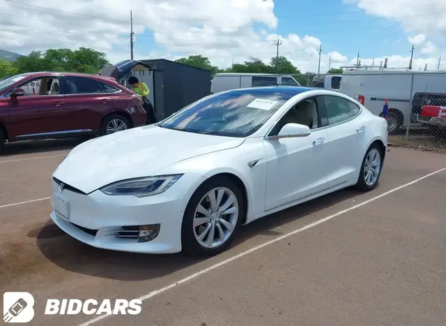 TESLA MODEL S 2016