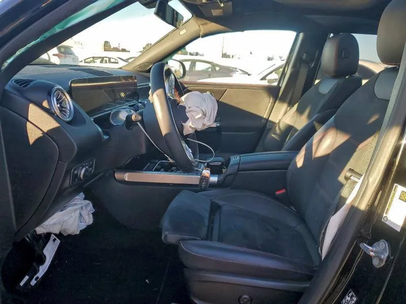 MERCEDES-BENZ GLB-CLASS 2023