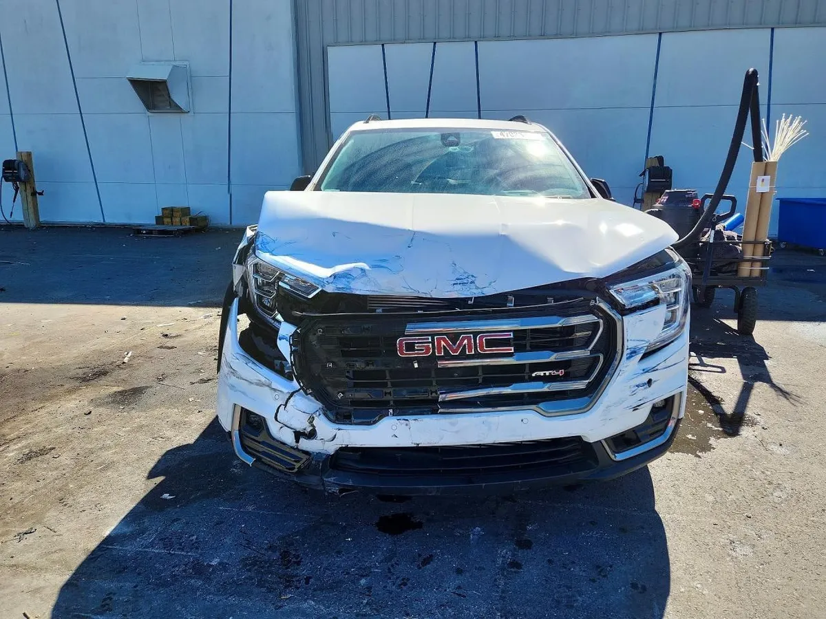 GMC TERRAIN AT4 2022