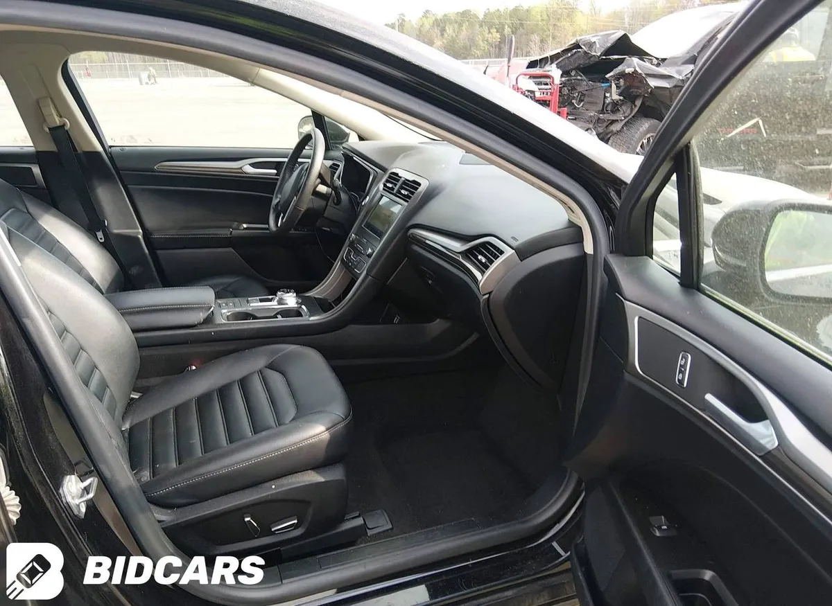 FORD FUSION SEL 2020