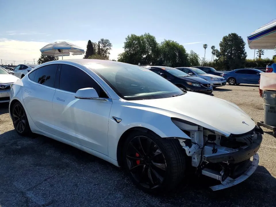 TESLA MODEL 3 PERFORMANCE 2026