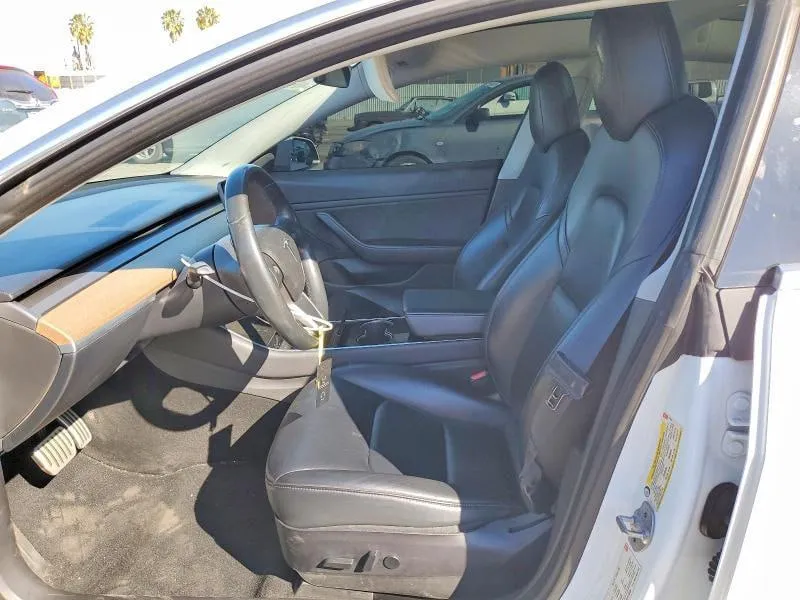 TESLA MODEL 3 PERFORMANCE 2026