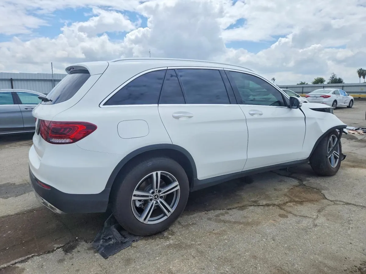 MERCEDES-BENZ GLC 300 2020