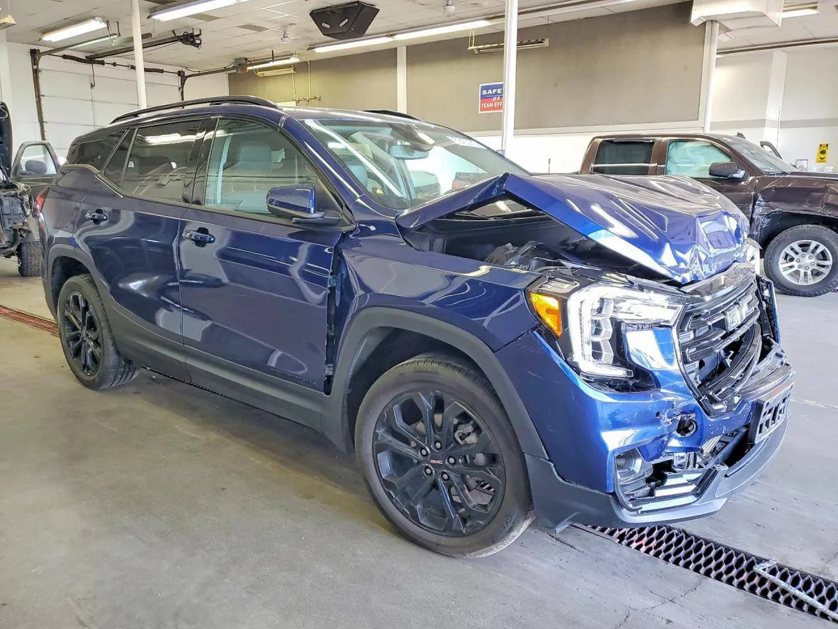 GMC TERRAIN SLT 2022