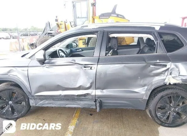 VOLKSWAGEN TAOS 1.5T SE 2024