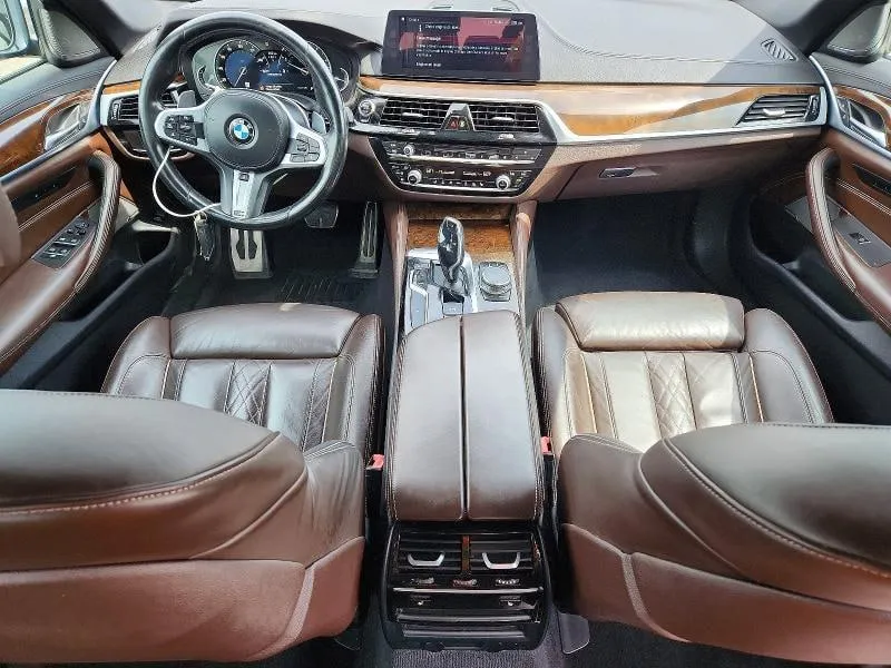 BMW M550XI 2017