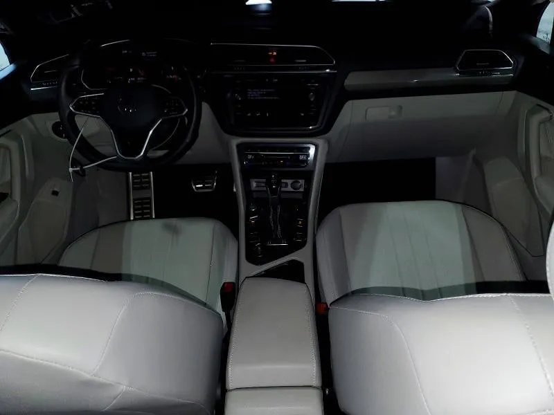 VOLKSWAGEN TIGUAN SE R-LINE BLACK 2024