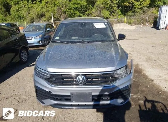 VOLKSWAGEN TIGUAN 2.0T SE R-LINE BLACK 2021