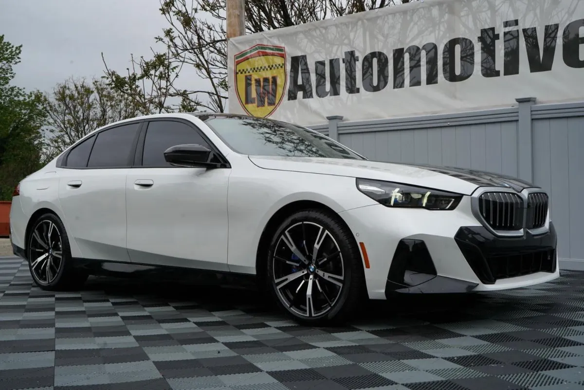BMW 5 SERIES SEDAN 540I 2024