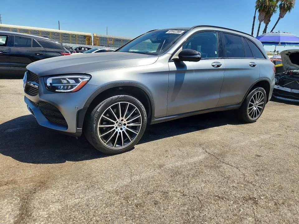 MERCEDES-BENZ GLC 300 2021