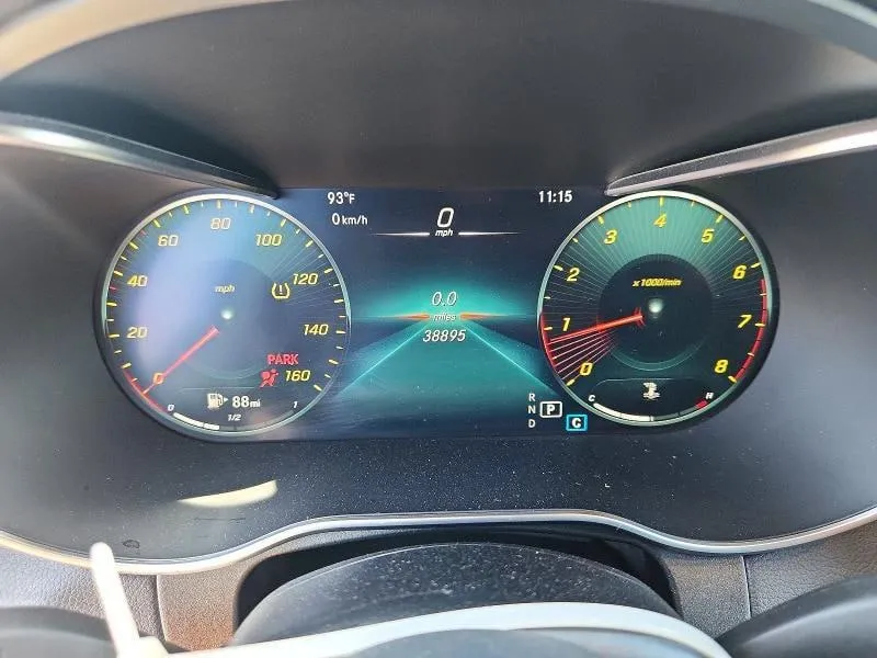 MERCEDES-BENZ GLC 300 2021