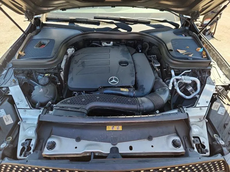 MERCEDES-BENZ GLC 300 2021