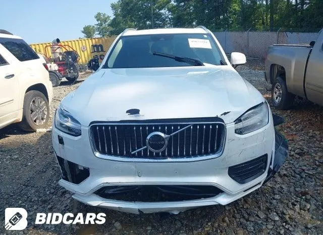 VOLVO XC90 T5 MOMENTUM 7 PASSENGER 2021