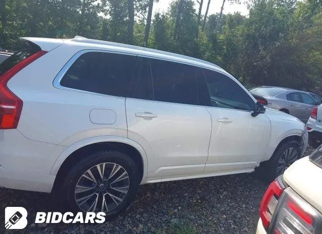 VOLVO XC90 T5 MOMENTUM 7 PASSENGER 2021
